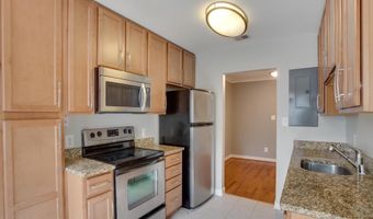 304- F HILLTOP Ln, Annapolis, MD 21403