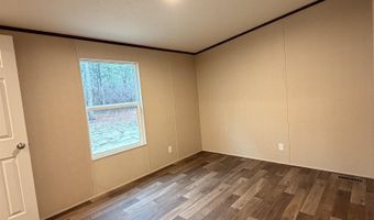136 Carlton Dr, Batesburg, SC 29006