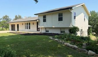 8381 Pratt Rd, Atchison, KS 66002
