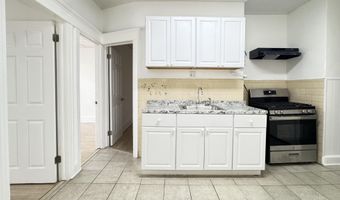 40 W 17TH St 3, Bayonne, NJ 07002