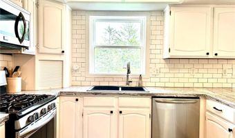 1921 Sherman Dr NW, Alexandria, MN 56308