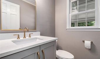 1802 Hedge Sparrow Ct NE, Roswell, GA 30075