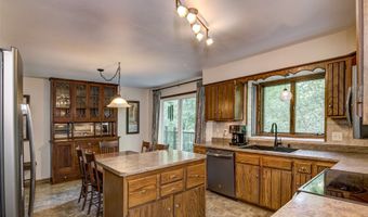 608 Manor Ct, Altoona, WI 54720