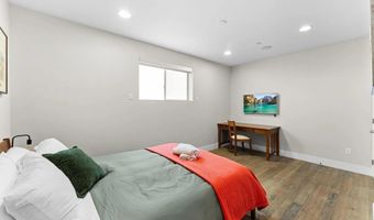 3952 Haines St, San Diego, CA 92109