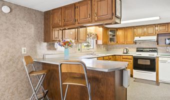 991 Oakland Rd, Belgrade, ME 04917