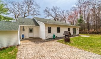 8385 6TH St, Amherst Junction, WI 54407
