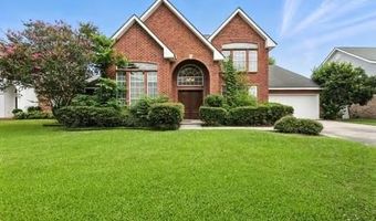 110 WOODCHASE Dr, Belle Chasse, LA 70037