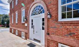 221 S ALFRED St 3A, Alexandria, VA 22314