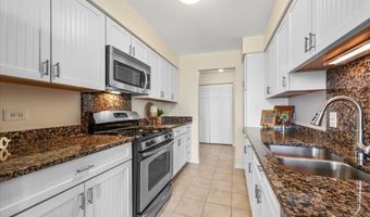 3350 N Carriageway Dr 411, Arlington Heights, IL 60004