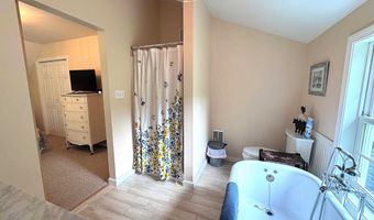 495 Fairview St, Bennington, VT 05201