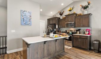 4869 Suzanne Ct, Chubbuck, ID 83202