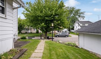 2206 S Linden Ave, Alliance, OH 44601