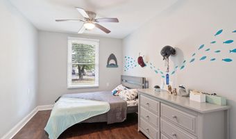 609 Main St, Bayville, NJ 08721