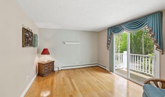 17 Briggs Ave, Bourne, MA 02532