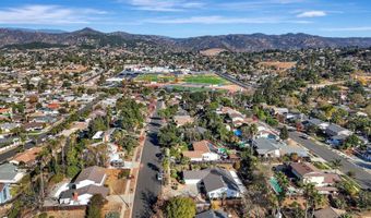 1747 Craigmore Ave, Escondido, CA 92027