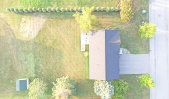 19 Virginia Ln, Bangor, ME 04401