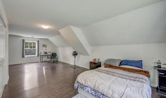207 Game Ln, Blakeslee, PA 18610