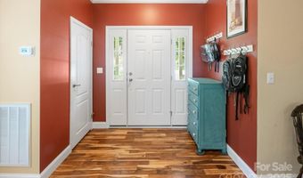 142 Pinners Cove Rd, Asheville, NC 28803