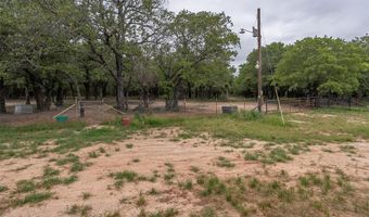 733 Rollingwood Rd, Alvord, TX 76225