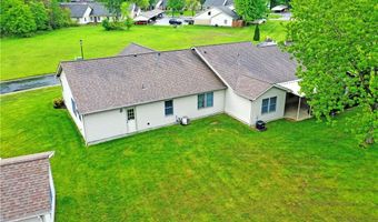 5180 Winthrop Dr, Austintown, OH 44515