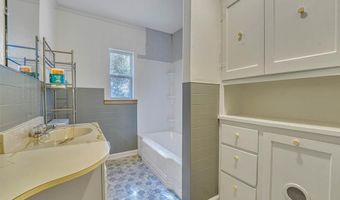 913 E Sycamore, Altus, OK 73521