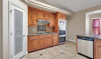 15090 Olema Rd, Apple Valley, CA 92307