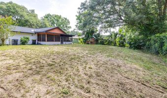 910 VAN Dr, Auburndale, FL 33823
