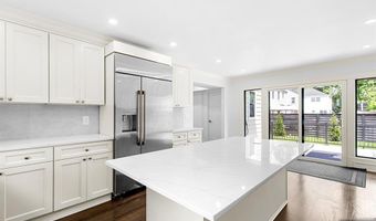 309 Clinton Ave, Bergenfield, NJ 07621