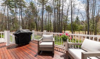25 Clay Point Rd, Alton, NH 03809