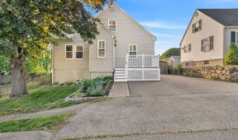 37 Hillcrest Ave, Beverly, MA 01915