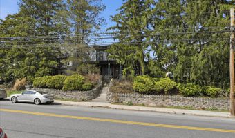 144 W MAIN St, Adamstown, PA 19501