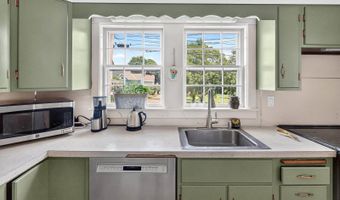 420 French St, Bangor, ME 04401
