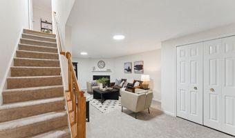 6316 CHIMNEY WOOD Ct, Alexandria, VA 22306
