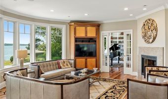 81 Quarry Rd, North Kingstown, RI 02874