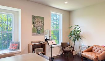 2856 RIDINGTON Rd, Ann Arbor, MI 48105