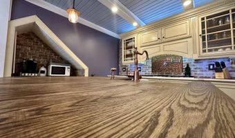 224 FIFTH St #A, Beach Haven, NJ 08008