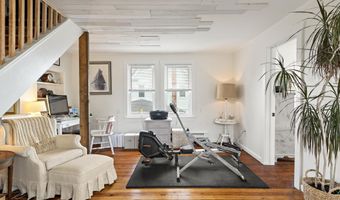 210 N BEACH Ave, Beach Haven, NJ 08008