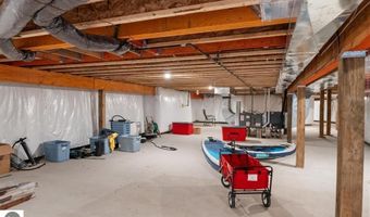 9214 Myrtle Ln, Alden, MI 49612