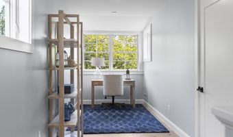 24 Amerescoggin Rd, Falmouth, ME 04105