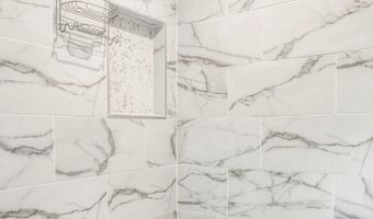 22806 W Loon Lake Blvd, Antioch, IL 60002