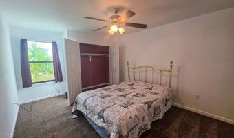 809 Colonial Ct, Carlsbad, NM 88220