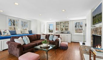 561 Middlesex Rd, Darien, CT 06820