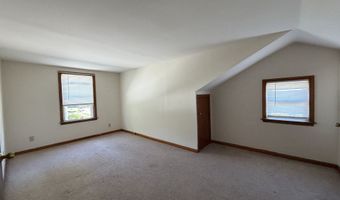 30 Aceto St, Branford, CT 06405