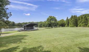 15612 EVERGLADE Ln 404, Bowie, MD 20716