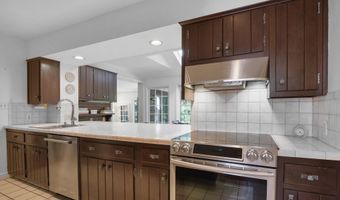 5804 ABERDEEN Rd, Bethesda, MD 20817