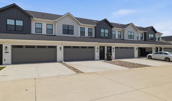 2305 SW Parkway Ln, Ankeny, IA 50023