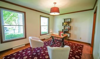 5306 Arapahoe Ln, Madison, WI 53704