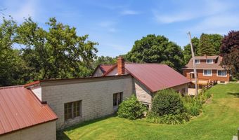 S2232 State Road 35, Alma, WI 54610