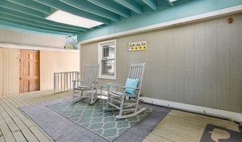 7 Rocky Ledge Dr, Clinton, CT 06413