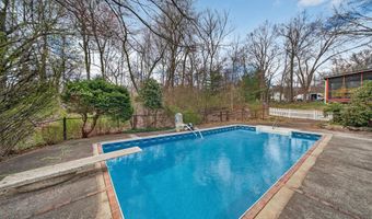 11 Kent Rd, Airmont, NY 10952